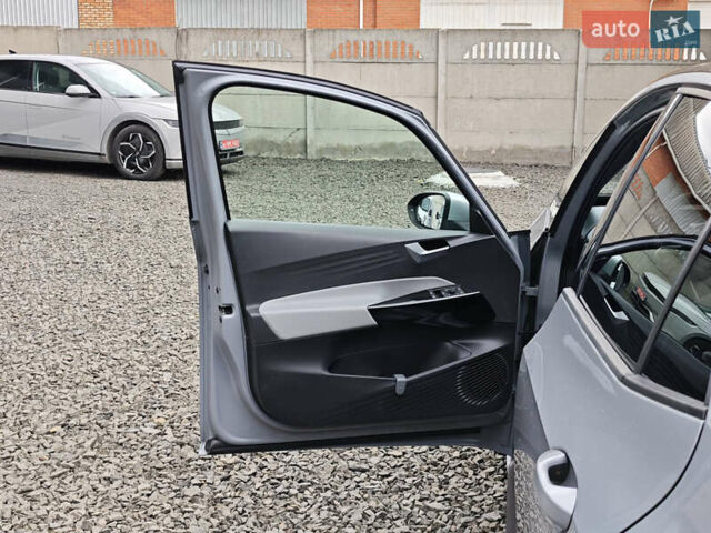 Фольксваген ID.3 2020 в Луцке на Automoto.ua Серый Фольксваген ID.3, объемом двигателя 0 л и пробегом 173 тыс. км за 16699 $, фото 18 на Automoto.ua