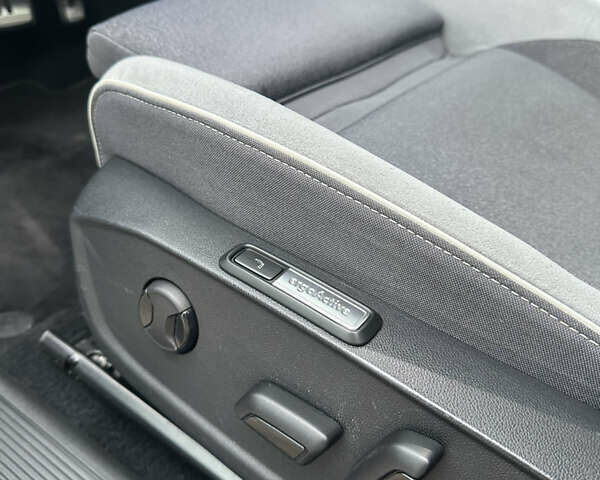 Серый Фольксваген ID.3, объемом двигателя 0 л и пробегом 160 тыс. км за 17200 $, фото 37 на Automoto.ua