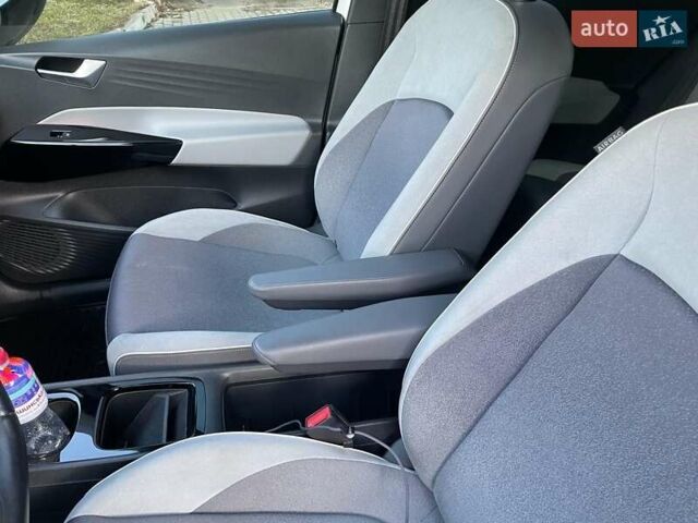 Серый Фольксваген ID.3, объемом двигателя 0 л и пробегом 104 тыс. км за 20950 $, фото 18 на Automoto.ua