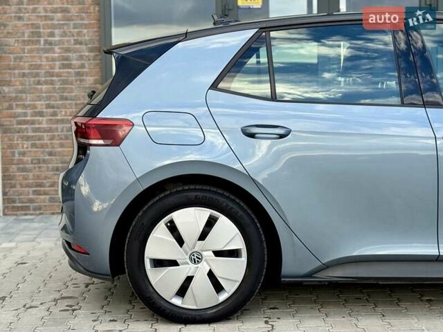 Сірий Фольксваген ID.3, об'ємом двигуна 0 л та пробігом 93 тис. км за 15999 $, фото 37 на Automoto.ua