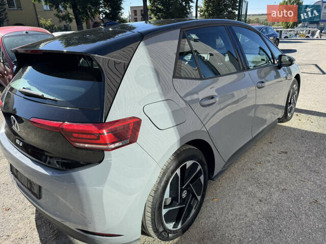 Серый Фольксваген ID.3, объемом двигателя 0 л и пробегом 224 тыс. км за 14800 $, фото 8 на Automoto.ua