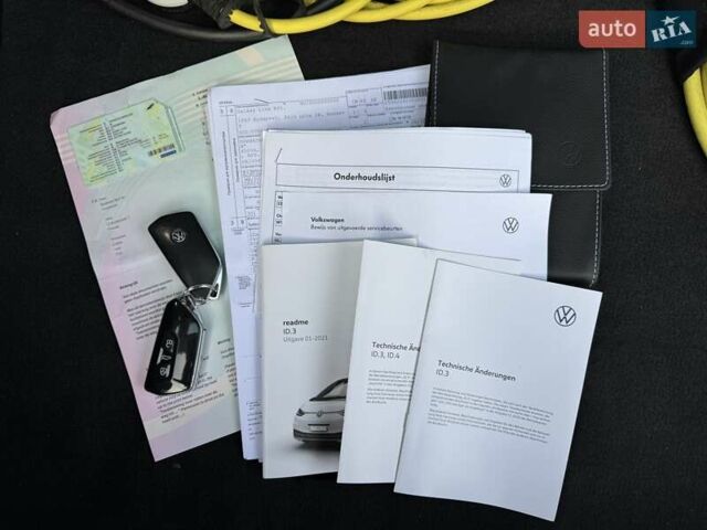 Сірий Фольксваген ID.3, об'ємом двигуна 0 л та пробігом 93 тис. км за 15999 $, фото 4 на Automoto.ua