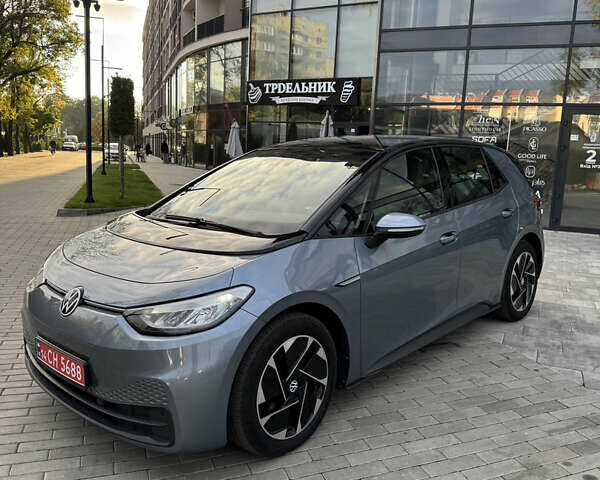 Серый Фольксваген ID.3, объемом двигателя 0 л и пробегом 100 тыс. км за 16600 $, фото 1 на Automoto.ua