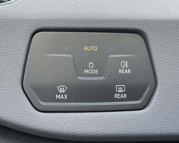 Серый Фольксваген ID.3, объемом двигателя 0 л и пробегом 31 тыс. км за 19600 $, фото 24 на Automoto.ua