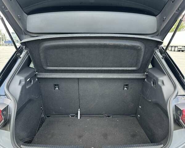 Серый Фольксваген ID.3, объемом двигателя 0 л и пробегом 31 тыс. км за 19600 $, фото 14 на Automoto.ua