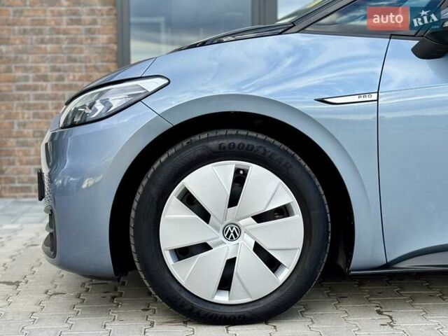 Сірий Фольксваген ID.3, об'ємом двигуна 0 л та пробігом 93 тис. км за 15999 $, фото 34 на Automoto.ua