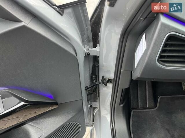 Серый Фольксваген ID.3, объемом двигателя 0 л и пробегом 137 тыс. км за 15800 $, фото 58 на Automoto.ua