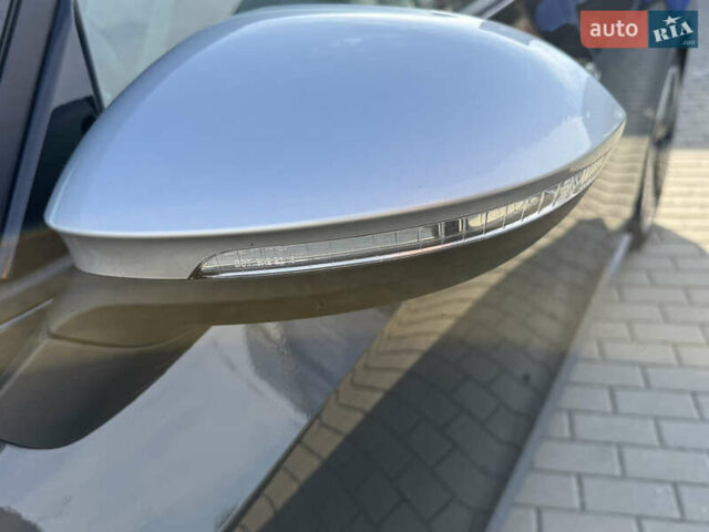 Серый Фольксваген ID.3, объемом двигателя 0 л и пробегом 106 тыс. км за 17900 $, фото 16 на Automoto.ua