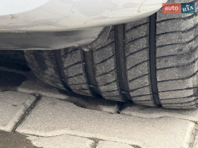 Серый Фольксваген ID.3, объемом двигателя 0 л и пробегом 133 тыс. км за 15400 $, фото 16 на Automoto.ua