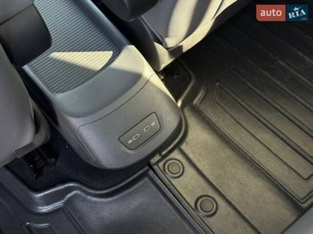 Серый Фольксваген ID.3, объемом двигателя 0 л и пробегом 24 тыс. км за 18500 $, фото 44 на Automoto.ua