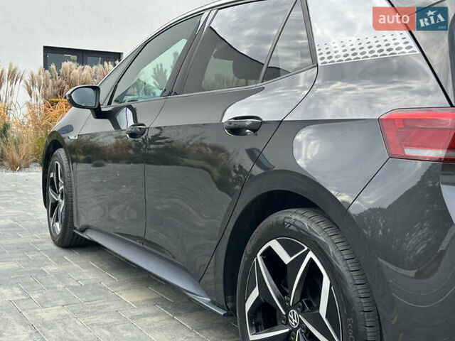 Серый Фольксваген ID.3, объемом двигателя 0 л и пробегом 175 тыс. км за 15799 $, фото 31 на Automoto.ua