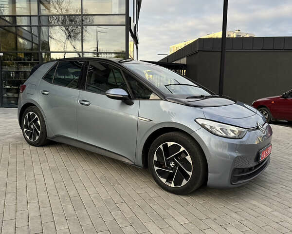 Серый Фольксваген ID.3, объемом двигателя 0 л и пробегом 100 тыс. км за 16600 $, фото 7 на Automoto.ua