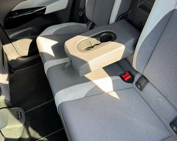 Серый Фольксваген ID.3, объемом двигателя 0 л и пробегом 138 тыс. км за 16300 $, фото 20 на Automoto.ua