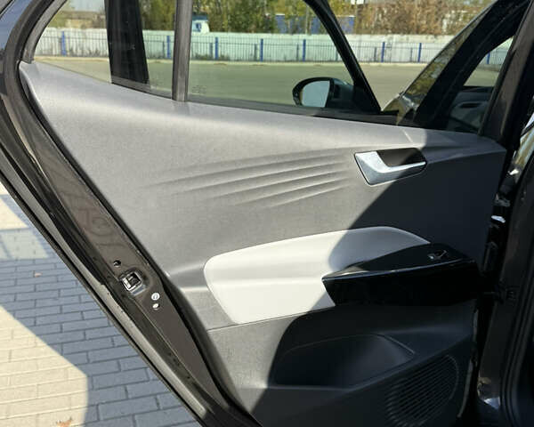 Серый Фольксваген ID.3, объемом двигателя 0 л и пробегом 106 тыс. км за 17900 $, фото 24 на Automoto.ua