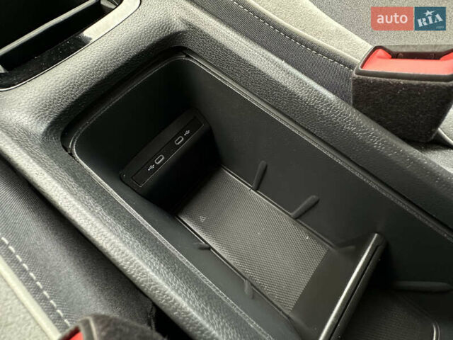 Серый Фольксваген ID.3, объемом двигателя 0 л и пробегом 175 тыс. км за 15799 $, фото 53 на Automoto.ua