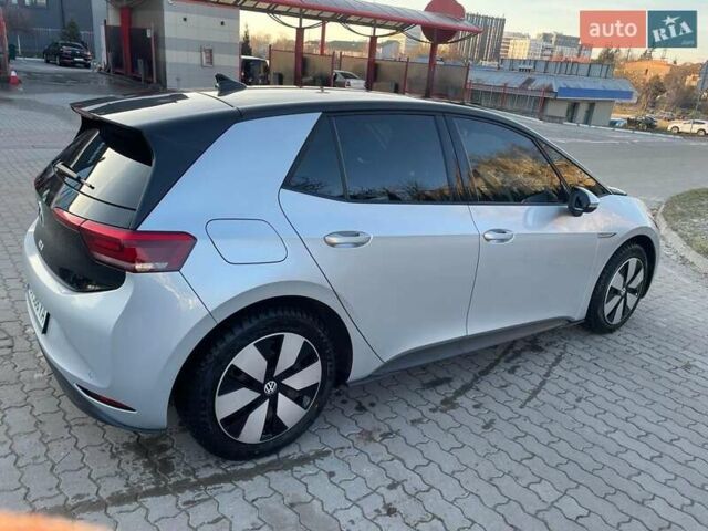 Серый Фольксваген ID.3, объемом двигателя 0 л и пробегом 104 тыс. км за 20950 $, фото 10 на Automoto.ua