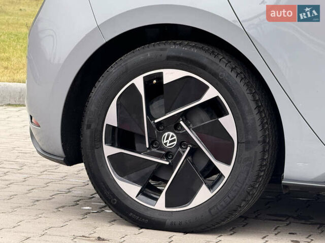 Серый Фольксваген ID.3, объемом двигателя 0 л и пробегом 133 тыс. км за 15400 $, фото 13 на Automoto.ua