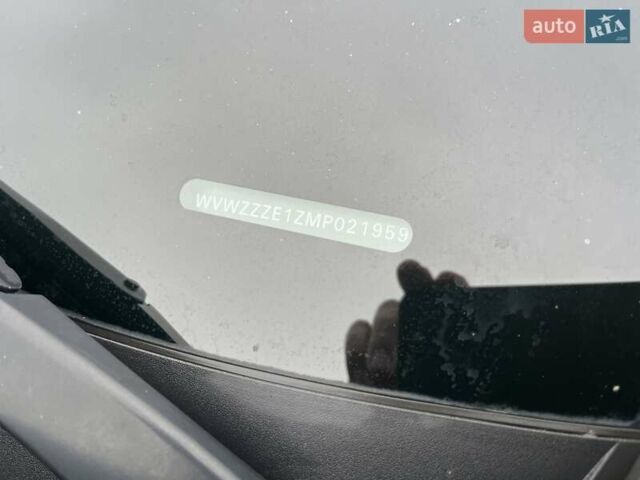 Серый Фольксваген ID.3, объемом двигателя 0 л и пробегом 137 тыс. км за 15800 $, фото 8 на Automoto.ua