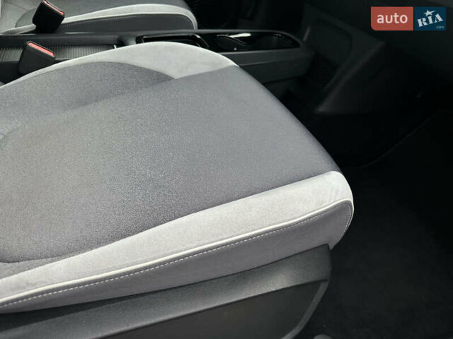 Серый Фольксваген ID.3, объемом двигателя 0 л и пробегом 175 тыс. км за 15799 $, фото 87 на Automoto.ua