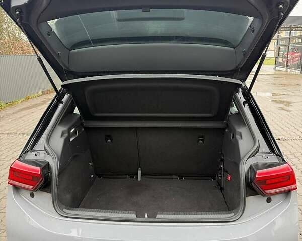 Серый Фольксваген ID.3, объемом двигателя 0 л и пробегом 227 тыс. км за 13100 $, фото 6 на Automoto.ua