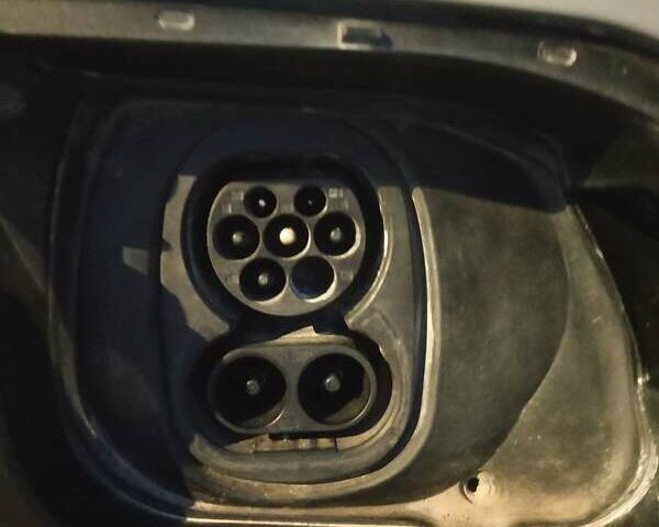 Сірий Фольксваген ID.3, об'ємом двигуна 0 л та пробігом 74 тис. км за 16300 $, фото 21 на Automoto.ua