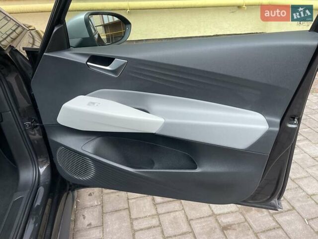 Сірий Фольксваген ID.3, об'ємом двигуна 0 л та пробігом 144 тис. км за 16999 $, фото 66 на Automoto.ua