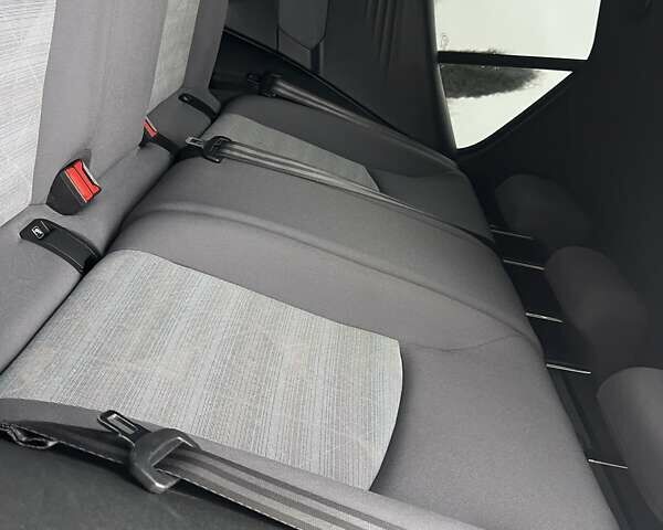 Серый Фольксваген ID.3, объемом двигателя 0 л и пробегом 137 тыс. км за 15800 $, фото 36 на Automoto.ua