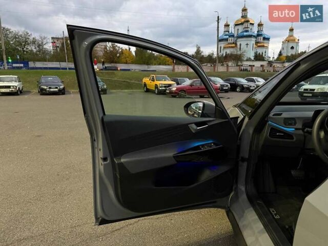 Серый Фольксваген ID.3, объемом двигателя 0 л и пробегом 33 тыс. км за 17500 $, фото 26 на Automoto.ua