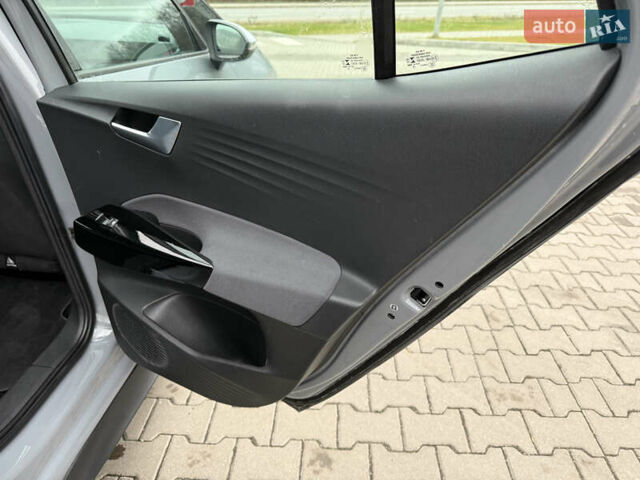 Серый Фольксваген ID.3, объемом двигателя 0 л и пробегом 133 тыс. км за 15400 $, фото 26 на Automoto.ua