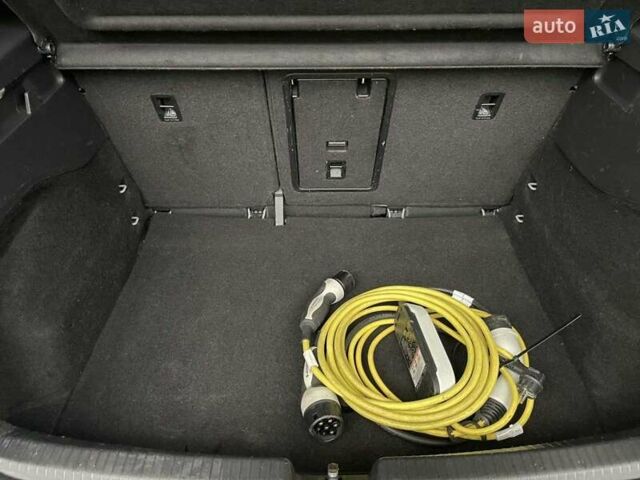 Серый Фольксваген ID.3, объемом двигателя 0 л и пробегом 116 тыс. км за 18500 $, фото 27 на Automoto.ua