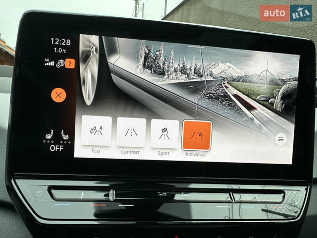 Сірий Фольксваген ID.3, об'ємом двигуна 0 л та пробігом 56 тис. км за 19999 $, фото 3 на Automoto.ua