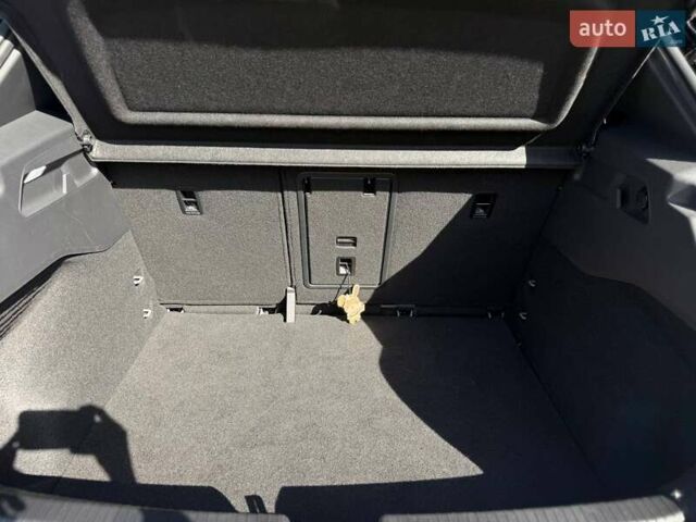 Серый Фольксваген ID.3, объемом двигателя 0 л и пробегом 24 тыс. км за 18500 $, фото 56 на Automoto.ua