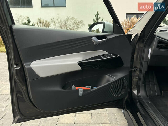 Серый Фольксваген ID.3, объемом двигателя 0 л и пробегом 175 тыс. км за 15799 $, фото 44 на Automoto.ua