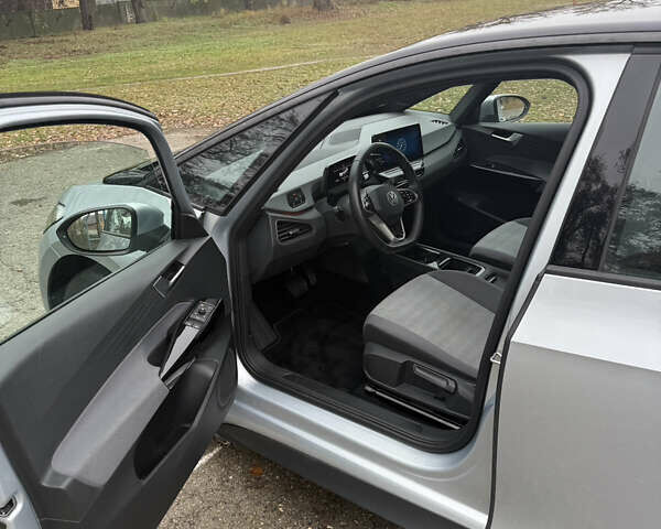 Серый Фольксваген ID.3, объемом двигателя 0 л и пробегом 40 тыс. км за 18500 $, фото 6 на Automoto.ua