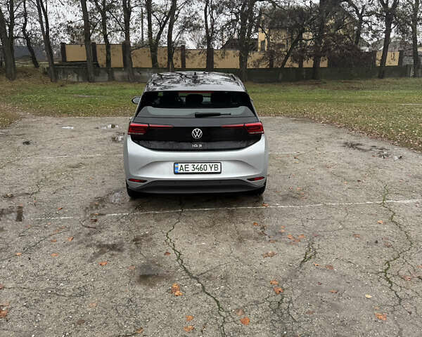 Серый Фольксваген ID.3, объемом двигателя 0 л и пробегом 40 тыс. км за 18500 $, фото 4 на Automoto.ua