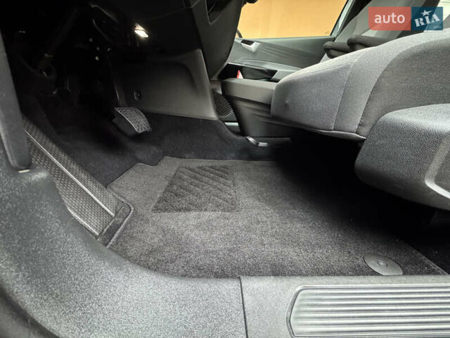 Сірий Фольксваген ID.3, об'ємом двигуна 0 л та пробігом 142 тис. км за 17800 $, фото 24 на Automoto.ua