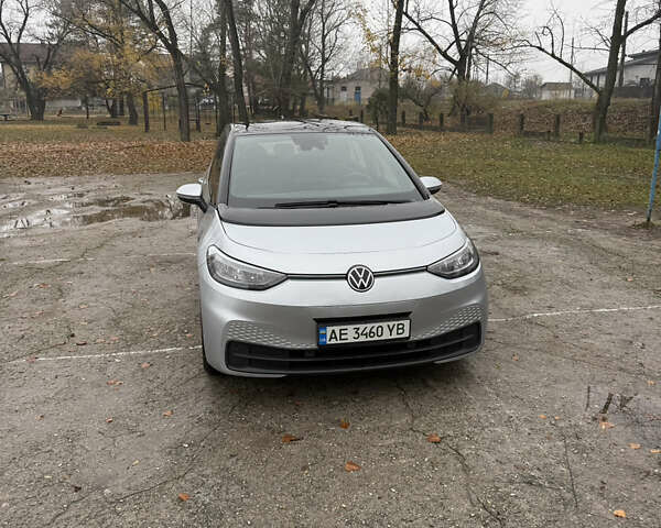 Серый Фольксваген ID.3, объемом двигателя 0 л и пробегом 40 тыс. км за 18500 $, фото 1 на Automoto.ua
