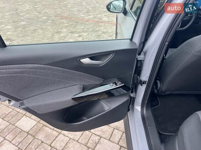 Серый Фольксваген ID.3, объемом двигателя 0 л и пробегом 12 тыс. км за 19999 $, фото 23 на Automoto.ua