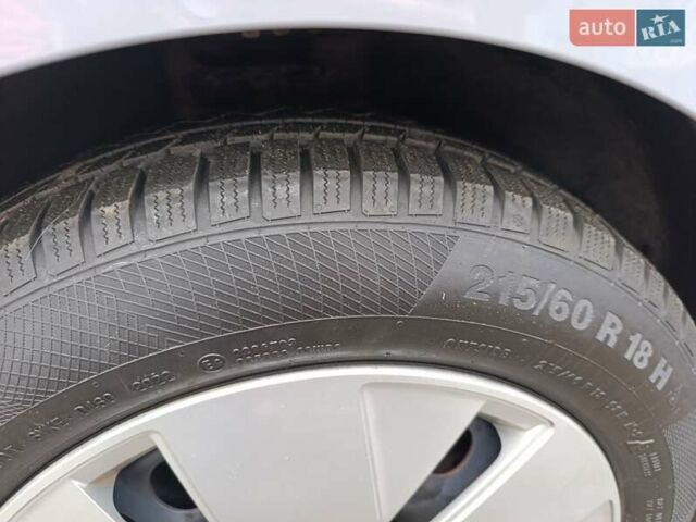 Сірий Фольксваген ID.3, об'ємом двигуна 0 л та пробігом 180 тис. км за 14900 $, фото 17 на Automoto.ua