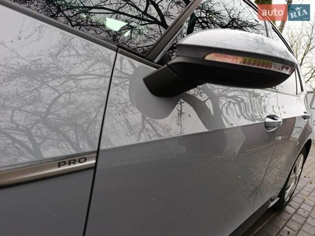 Сірий Фольксваген ID.3, об'ємом двигуна 0 л та пробігом 180 тис. км за 14900 $, фото 15 на Automoto.ua