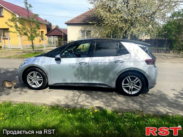 Сірий Фольксваген ID.3, об'ємом двигуна 0 л та пробігом 26 тис. км за 16999 $, фото 3 на Automoto.ua