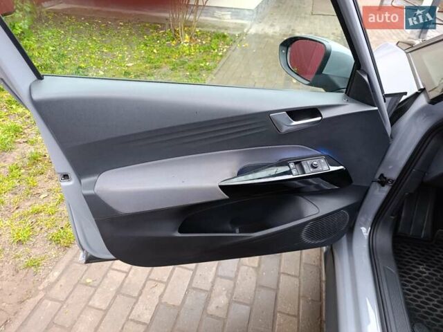 Сірий Фольксваген ID.3, об'ємом двигуна 0 л та пробігом 180 тис. км за 14900 $, фото 48 на Automoto.ua