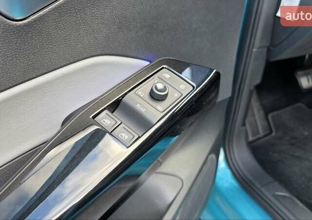 Фольксваген ID.3 2020 в Ровно на Automoto.ua Синий Фольксваген ID.3, объемом двигателя 0 л и пробегом 56 тыс. км за 16500 $, фото 6 на Automoto.ua