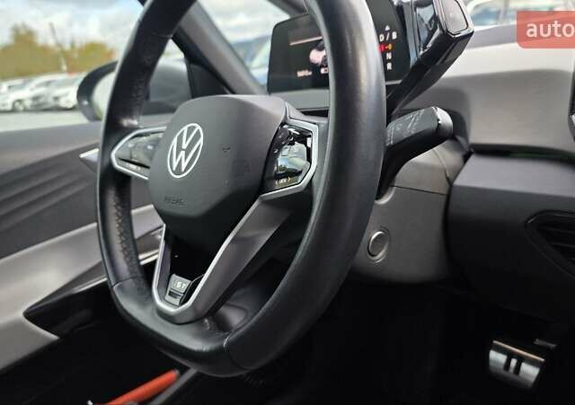 Фольксваген ID.3 2020 в Ровно на Automoto.ua Синий Фольксваген ID.3, объемом двигателя 0 л и пробегом 56 тыс. км за 16500 $, фото 30 на Automoto.ua