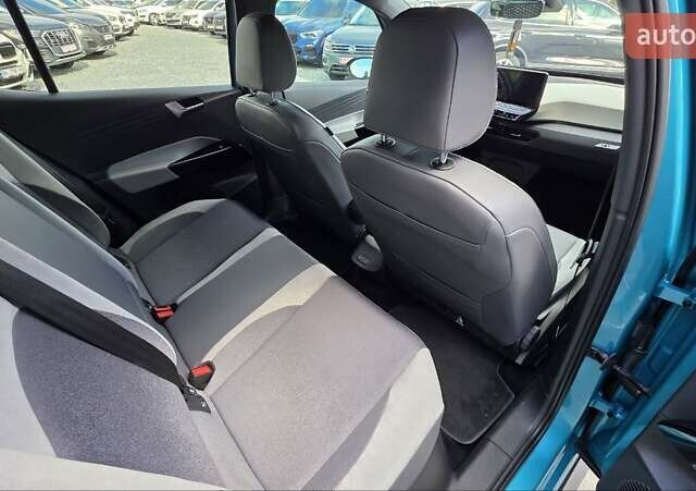 Фольксваген ID.3 2020 в Ровно на Automoto.ua Синий Фольксваген ID.3, объемом двигателя 0 л и пробегом 56 тыс. км за 16500 $, фото 27 на Automoto.ua