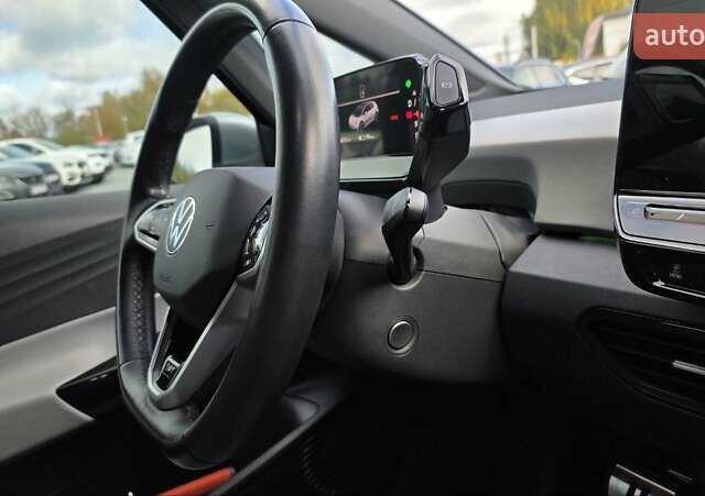 Фольксваген ID.3 2020 в Ровно на Automoto.ua Синий Фольксваген ID.3, объемом двигателя 0 л и пробегом 56 тыс. км за 16500 $, фото 34 на Automoto.ua