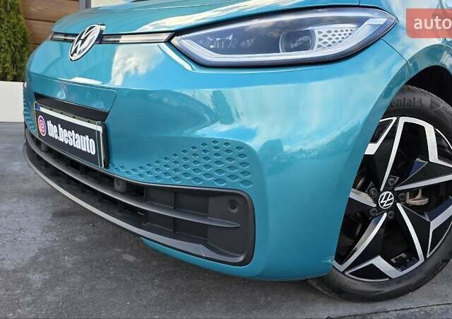 Фольксваген ID.3 2020 в Ровно на Automoto.ua Синий Фольксваген ID.3, объемом двигателя 0 л и пробегом 56 тыс. км за 16500 $, фото 12 на Automoto.ua