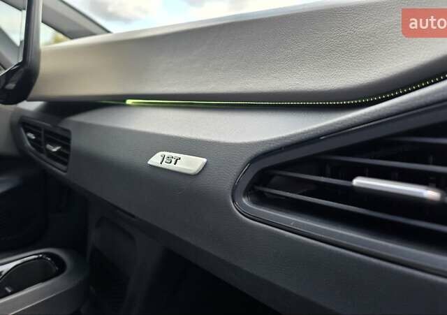 Фольксваген ID.3 2020 в Ровно на Automoto.ua Синий Фольксваген ID.3, объемом двигателя 0 л и пробегом 56 тыс. км за 16500 $, фото 32 на Automoto.ua