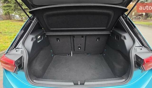 Синий Фольксваген ID.3, объемом двигателя 0 л и пробегом 99 тыс. км за 17500 $, фото 79 на Automoto.ua