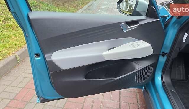 Синий Фольксваген ID.3, объемом двигателя 0 л и пробегом 99 тыс. км за 17500 $, фото 68 на Automoto.ua